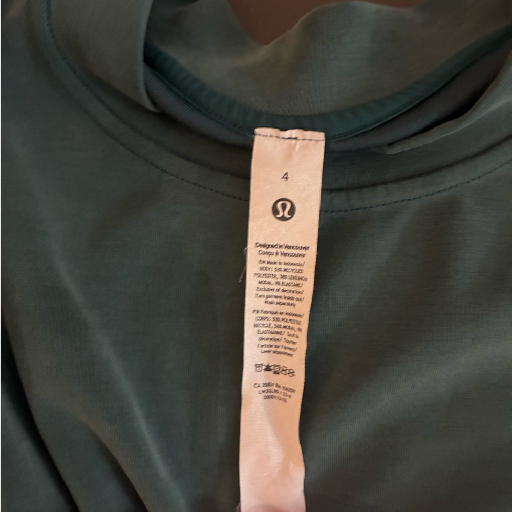 Lululemon Green Top